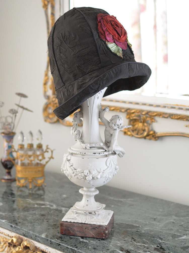 Red Rose Applique Cloche Hat